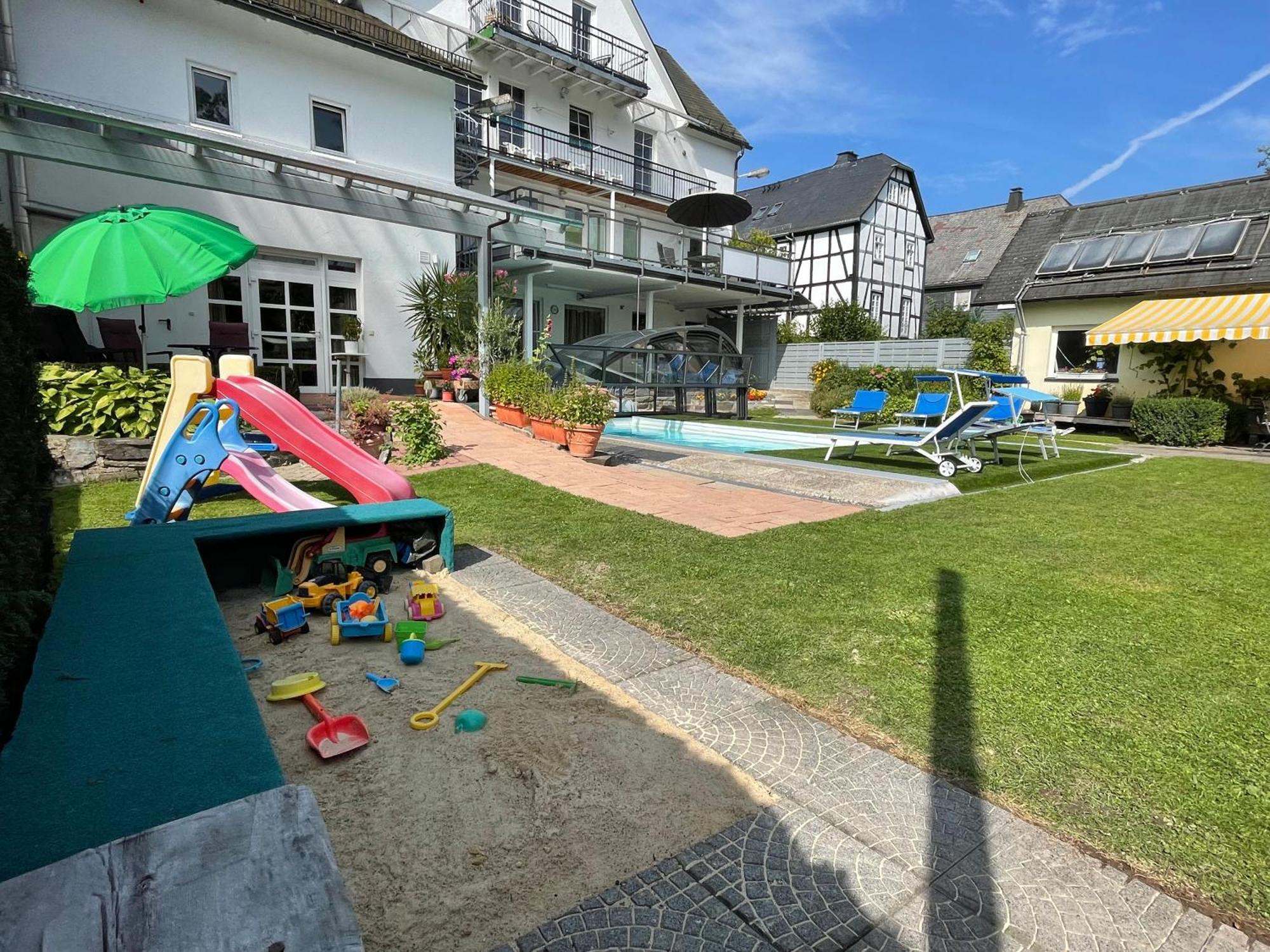 Pino24 Comfort Und Pino24 Petit Hallenberg Extérieur photo